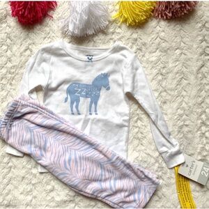 NWT Carters Pajamas